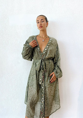 Meja Kimono